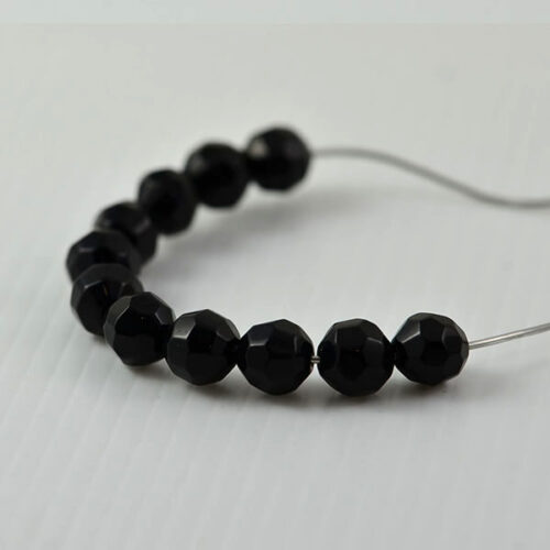 20 Jet Czech Glass Beads (8mm)