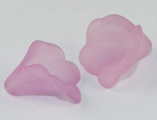 Light purple frosted acrylic beads with floral design 10mm diameter