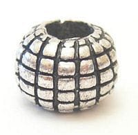 Stylish Round European Style Antique Silver Metal Bead - X1