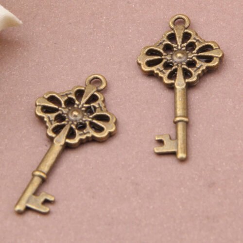 Antique Bronze Key Pendant