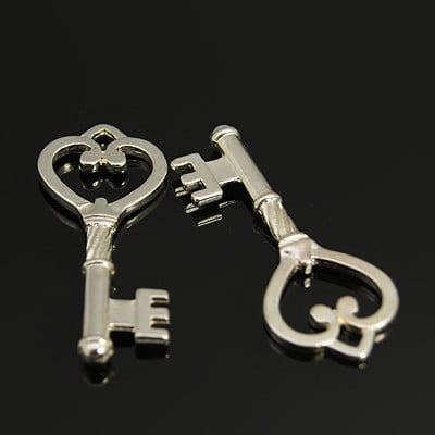 Royal Antique Silver Key Pendant