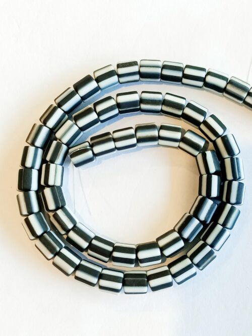 Black Polymer Beads