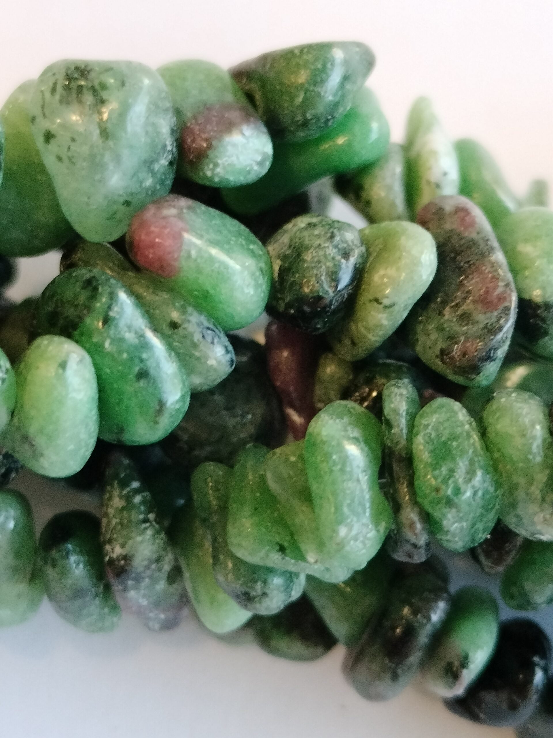 Ruby Zoisite Chip Stones